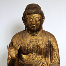 釈迦如来坐像
